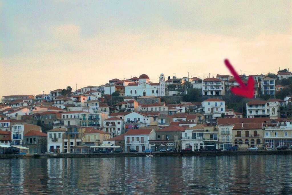 Ueber Den Daechern Von Koroni Extérieur photo